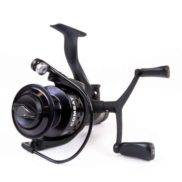 X2 Combat 4500 Carp Fishing Reel - Premium Freespool Design with Aluminum Long Cast Spool, Anti-Twist Line Rollers, and 72 ft Capacity - Ideal for Both Novice and Expert Carp Anglers