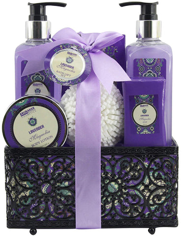 BRUBAKER Cosmetics 'Lavender & Magnolia' - 7-Pieces Bath Gift Set in Decorative Basket 16CE09